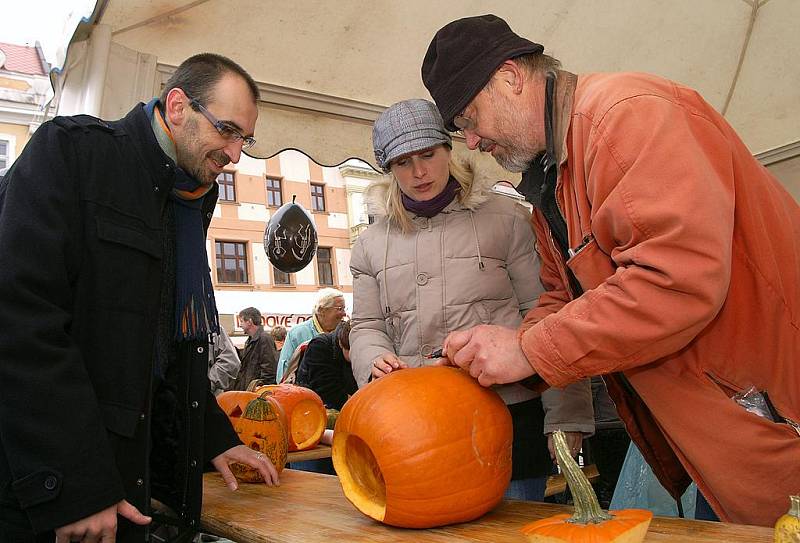 Resselovo náměstí patřilo Halloweenskému jarmarku.