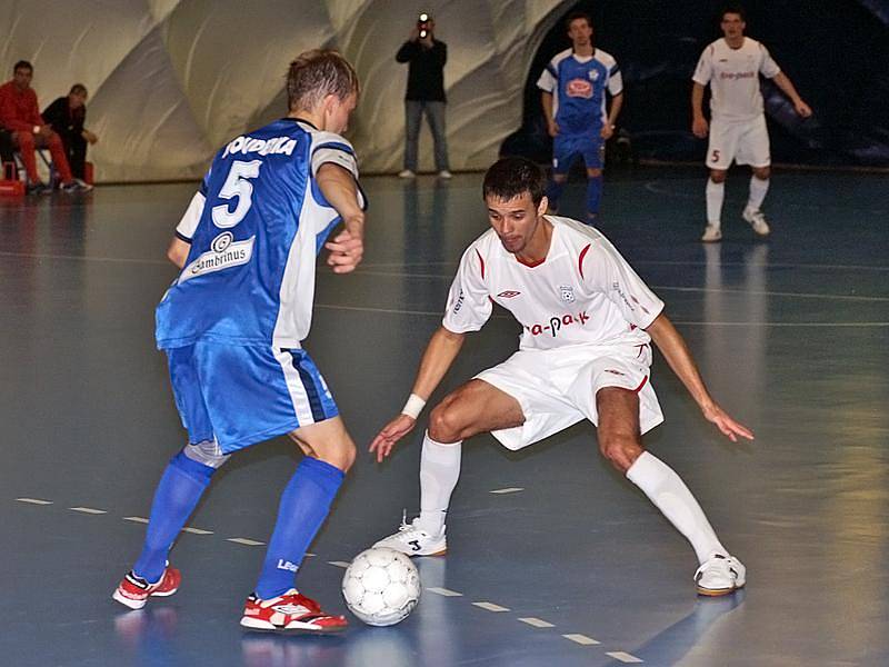 Futsalisté mistrovského Era-Packu se v utkání 7. kola první ligy pořádně nadřeli na výhru v derby s pardubickým Torfem.