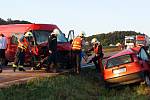 Při střetu dvou vozidel poblíž motorestu Skalka na silnici mezi obcemi Slatiňany a Nasavrky byl jeden z řidičů zraněn.