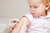 Nemocné dítě, očkování. Ilustrační foto