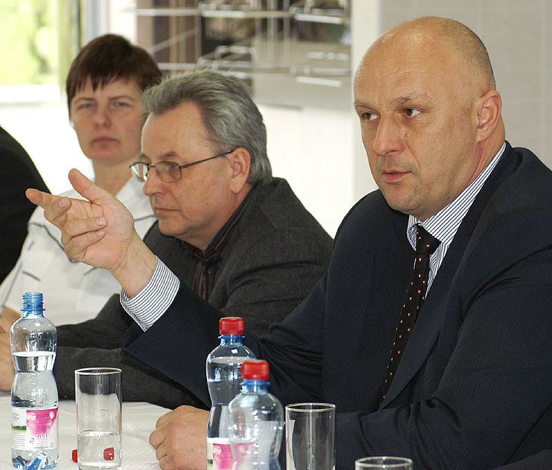 Ministr zdravotnictví Tomáš Julínek na návštěvě v Chrudimi.