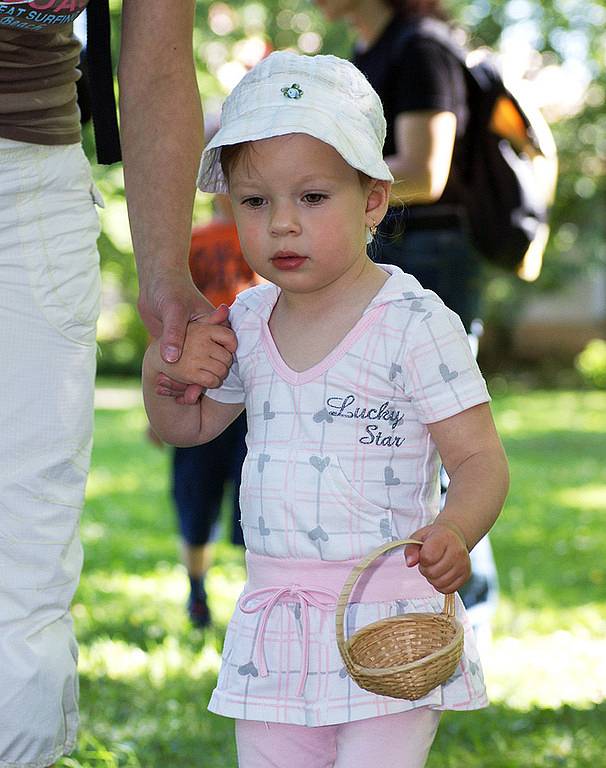 DDM Chrudim pořádal v neděli v chrudimském parku AKCI "POHÁDKOVÝ PARK ANEB DĚTI DĚTEM". Účast se očekávala vysoká, ale konečné číslo přes 800 návštěvníků pořadatele překvapil.