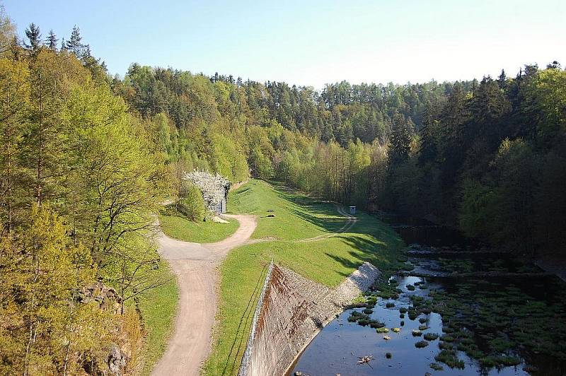 Elektrárna Práčov se řadí s výkonem 9,75MW k nejvýkonnějším malým vodním elektrárnám v ČR.