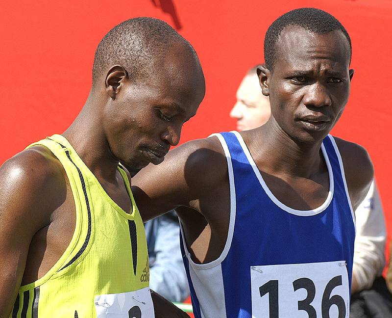 Na startu se objevilo hned osm běžců z Afriky.