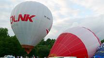 Nad Chrudimí o víkendu létaly horkovzdušné balony.