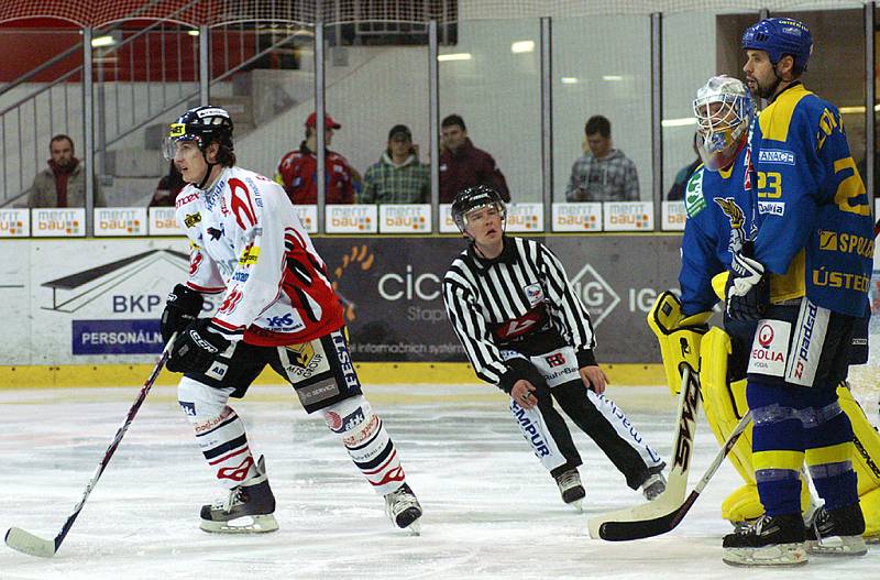 Z utkání HC Chrudim - Ústí nad Labem 2:4.