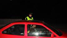 Dopravně bezpečnostní akce na alkohol. V Chrudimském regionu se akce zúčastnilo 16 policistů dopravní a pořádkové služby. Ti zkontrolovali během čtyř hodin, kdy akce probíhala, celkem 115 vozidel. Zjištěno bylo 16 přestupků.