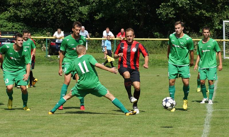 Z třetiligového utkání Karlovy Vary - MFK Chrudim 3:3. 