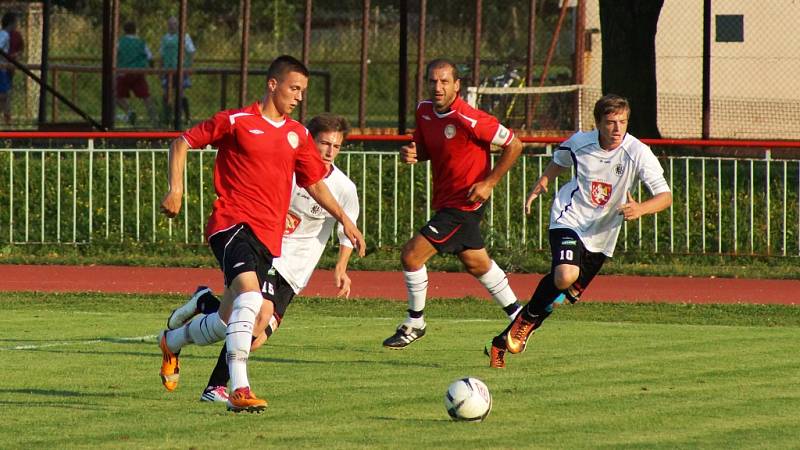 Z přípravného utkání MFK Chrudim - FC Hradec Králové junioři 0:0.