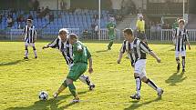 Z krajského přeboru ve fotbale: Hlinsko doma v derby porazilo SK Chrudim 5:1.