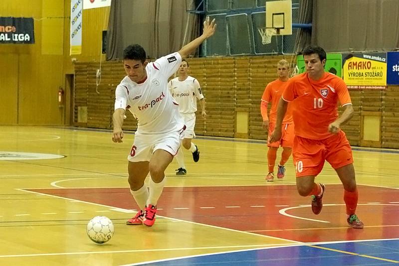 Z přípravného futsalového utkání FK Era-Pack Chrudim FC Tango Brno 4:1 (1:1).