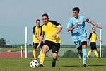 Z fotbalového utkání Stolany – FK Pardubice B 1:1.