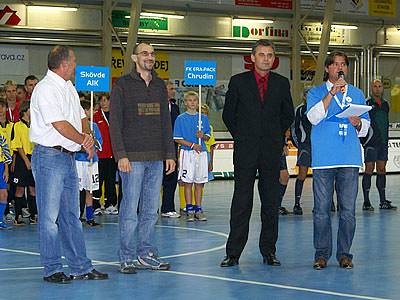 Úvodní den UEFA Futsal Cupu.