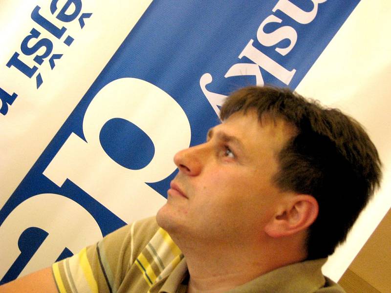 František Tichý odpovídal online v redakci Chrudimského deníku na dotazy čtenářů.