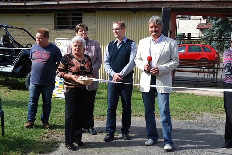 V Konopáči bylo co prohlížet a nakupovat. V nabídce nechyběly ani obří dýně. 