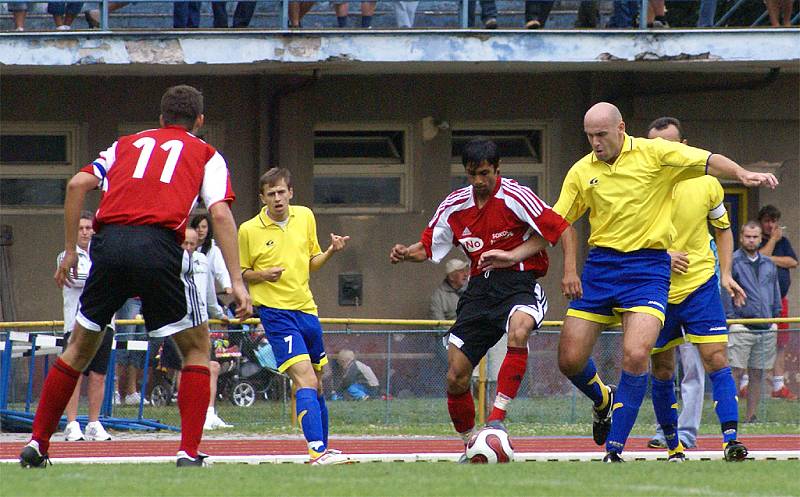 V prvním kole fotbalové divize C prohráli AFK Chrudim doma se Živanicemi 0:2.