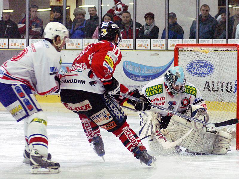 Chrudimští hokejisté porazili v dalším kole I. hokejové ligy Třebíč 5:2.