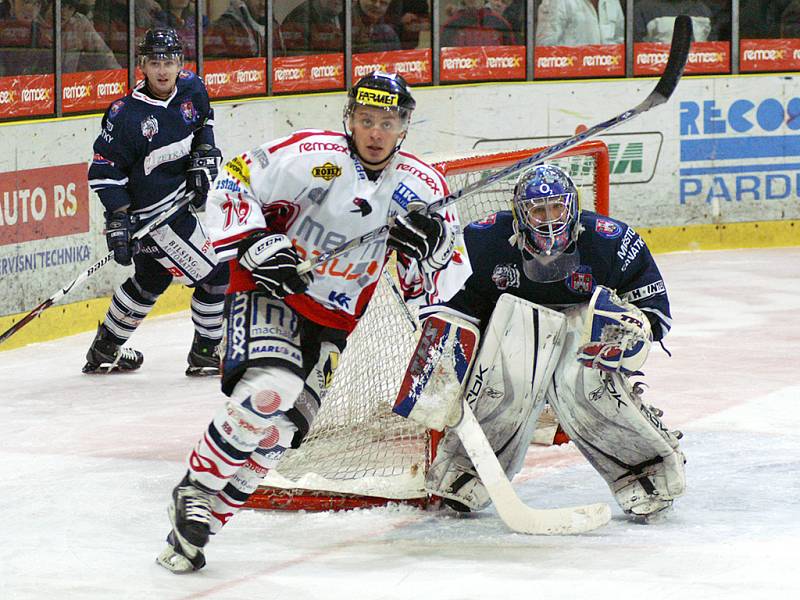 Chrudim prohrála v úvodním utkání play off I. hokejové ligy s Benátkami  2:3 po SN.