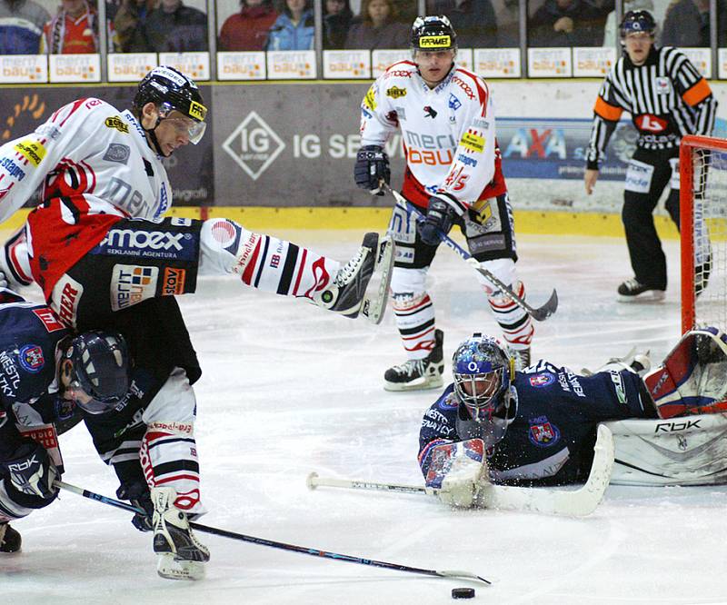 Chrudim prohrála v úvodním utkání play off I. hokejové ligy s Benátkami  2:3 po SN.