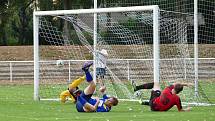 V 1. kole Poháru FAČR zvítězili fotbalisté MFK Chrudim v Holicích 1:0 díky gólu Váchy.