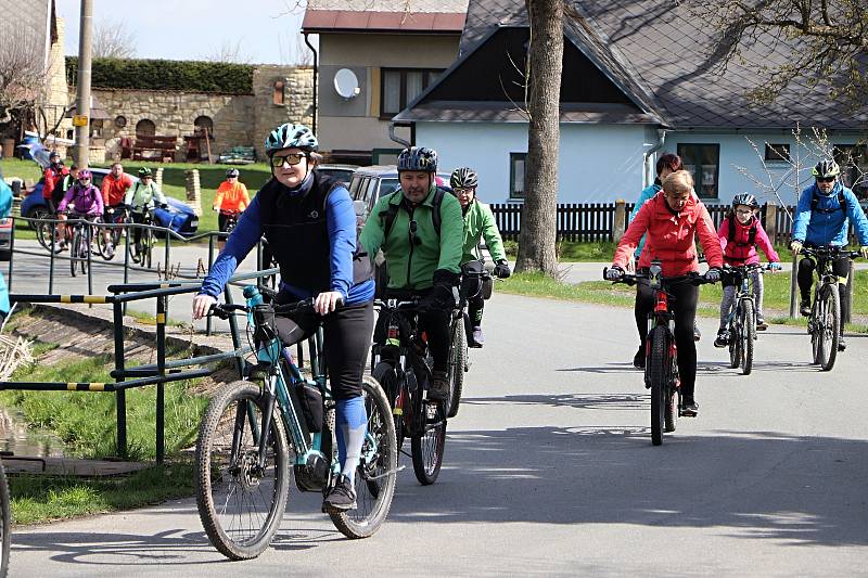 Ronovští skauti uspořádali cyklovýlet