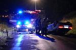 Na silnici mezi Chrudimí a Topolem, před mostem obchvatu havaroval v pondělí 24. srpna 2015 večer řidič v BMW. Po nehodě z místa utekl a policisté ho vypátrali až v Pardubicích.