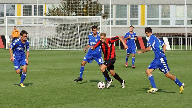 Ve 2. kole Poháru České pošty porazil MFK Chrudim doma Kolín 2:1.