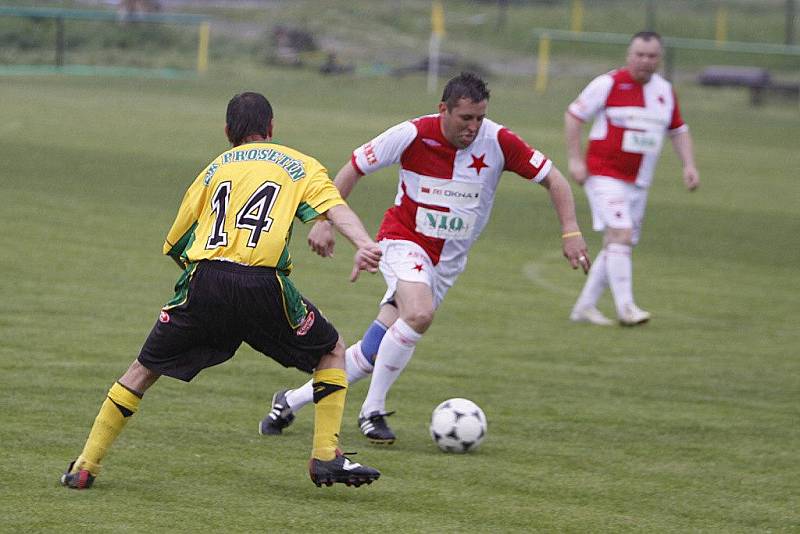 Fotbalová exhibice v Prosetíně proti sobě postavila výběr Prosetína a Internacionály Slavie.