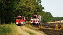 Požár pole v Heřmanicích, 20.7.2019