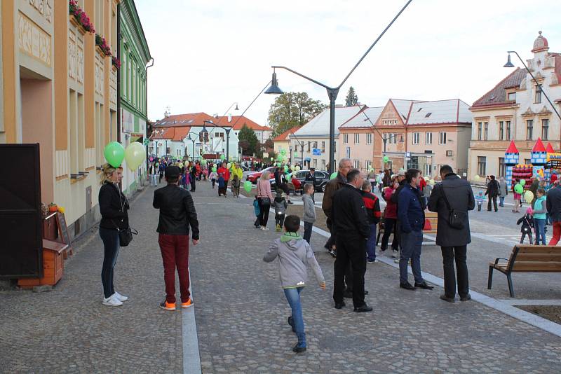 Slavnostní otevření náměstí v Nasavrkách