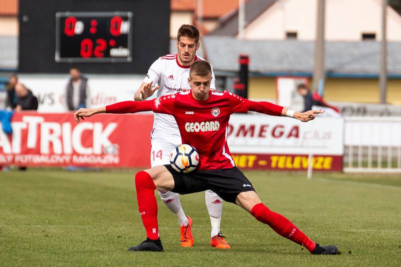 V záchranářském souboji slavil po obratu Třinec.