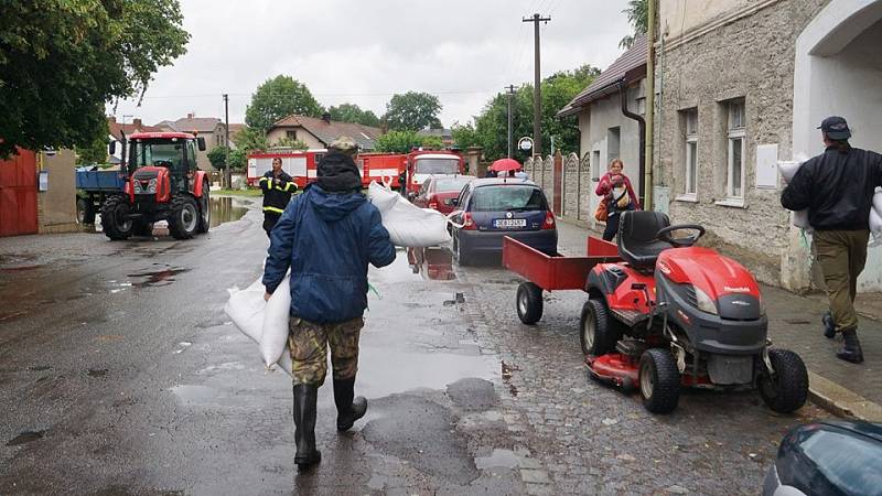 Záplavy na Chrudimsku 25. června 2013 - Hrochův Týnec po 17. hodině.