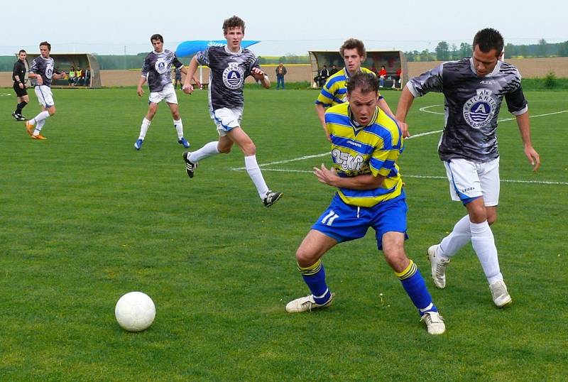 Z derby krajského přeboru Stolany - Skuteč 3:0.