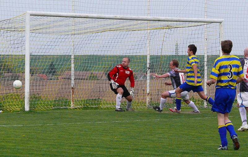 Z derby krajského přeboru Stolany - Skuteč 3:0.