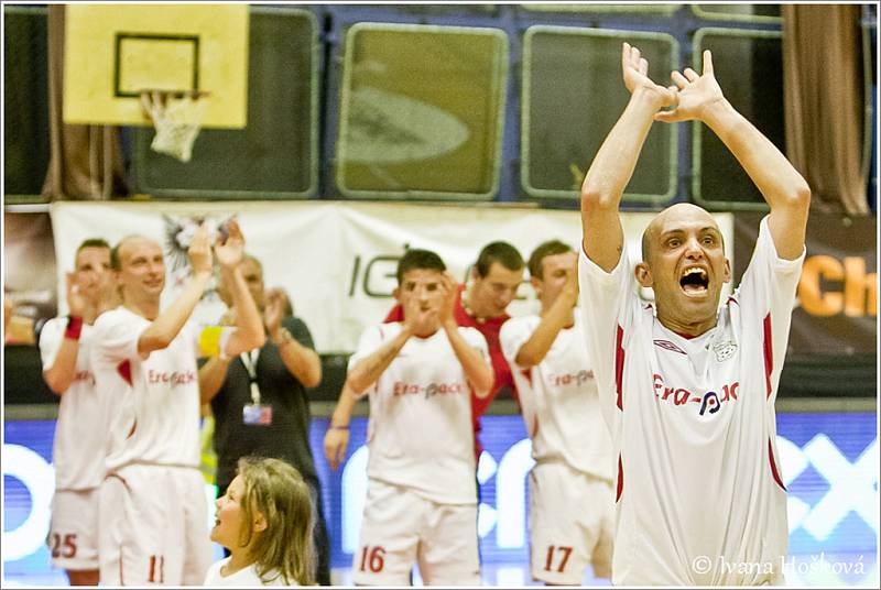 FK Era-Pack Chrudim porazil ve třetím semifinále 1. FC Nejzbach Vysoké Mýto 10:2 a zajistil si postup do finále 3:0 na zápasy. 