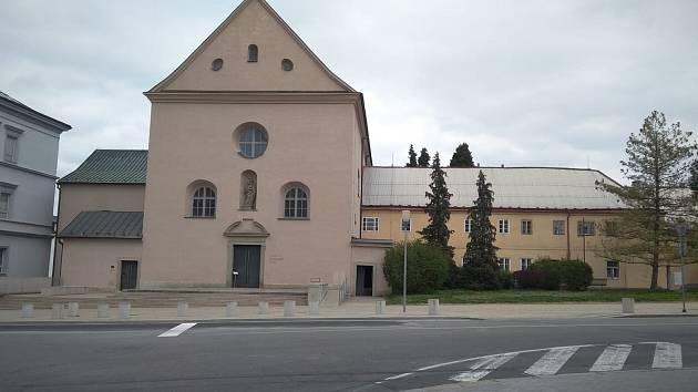 Muzeum barokních soch a Klášterní zahrady v Chrudimi