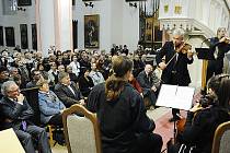  „Svěcení jara“ s houslovým virtuosem Jaroslavem Svěceným