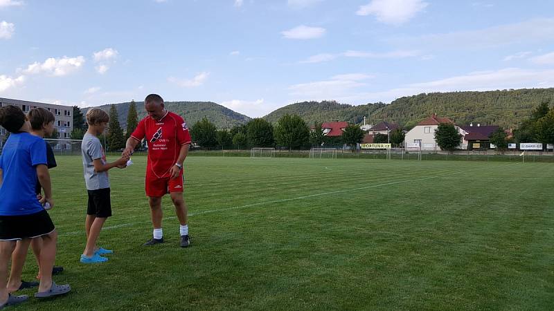 Jiří Kajínek hraje fotbal v Třemošnici