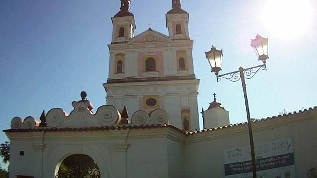 Kostel Panny Marie na Chlumku v Luži.