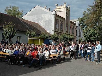 Oslavy 700. výročí Ronova nad Doubravou.