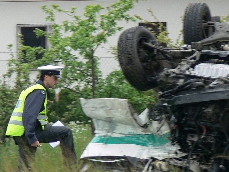 Při nehodě přišli o život dva policisté.