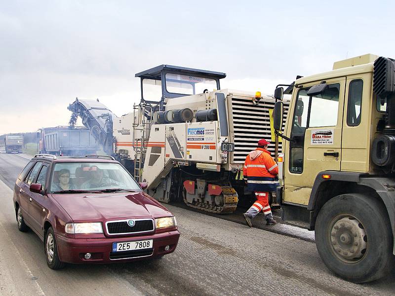 Silnice I17 mezi Chrudimí a Hrochovým Týncem bude uzavřena kvůli opravám,