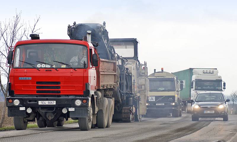 Silnice I17 mezi Chrudimí a Hrochovým Týncem bude uzavřena kvůli opravám,