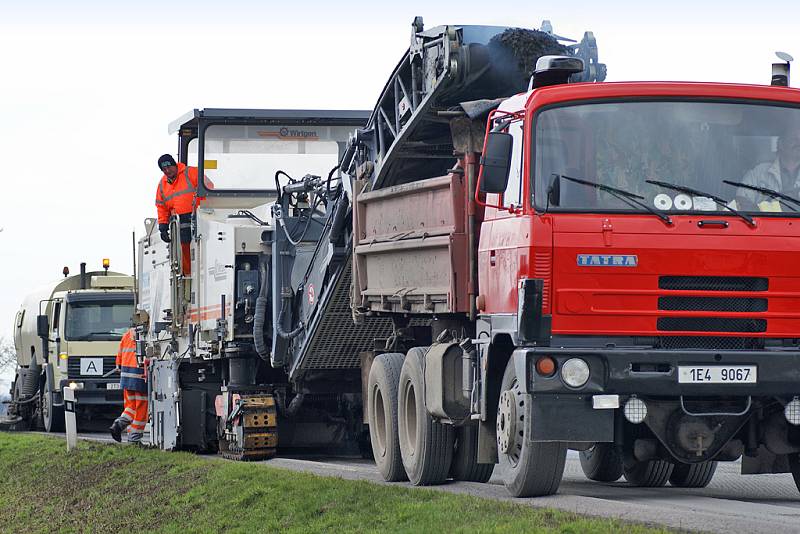 Silnice I17 mezi Chrudimí a Hrochovým Týncem bude uzavřena kvůli opravám,
