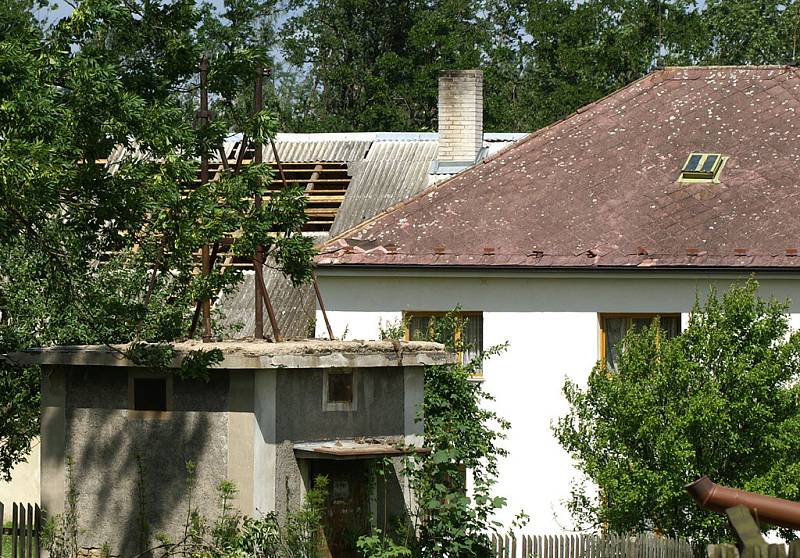 Následky řádění přírodních živlů v Deblově a okolí v červnu 2008.