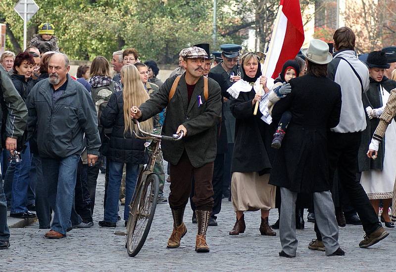 Sobotní hapenning „Konečně mír! Konečně svoboda!“ byl ojedinělým pokusem o rekonstrukci událostí 28. října 1918