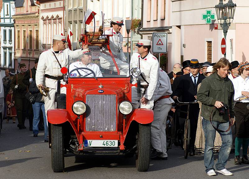 Sobotní hapenning „Konečně mír! Konečně svoboda!“ byl ojedinělým pokusem o rekonstrukci událostí 28. října 1918