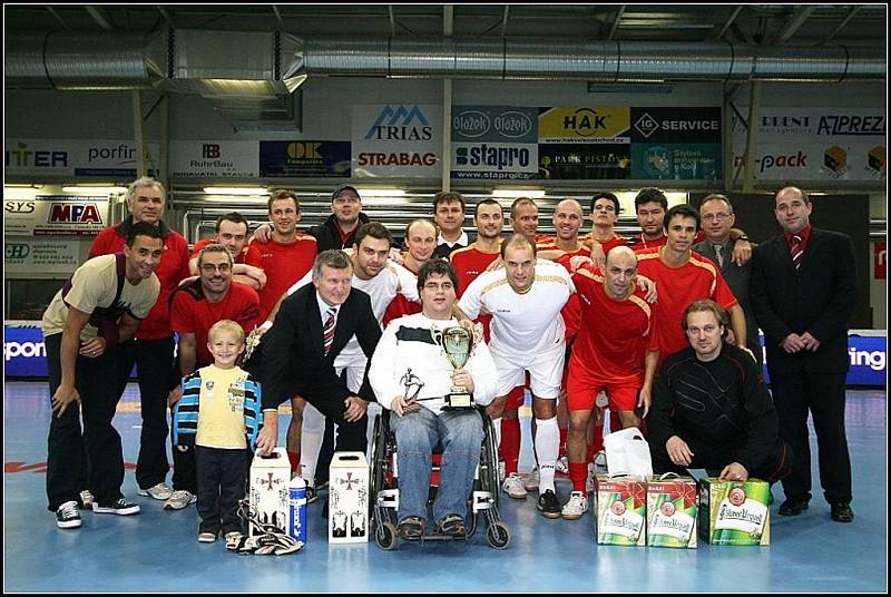 Zimní stadion v Chrudimi byl po oba víkendové dny dějištěm I. ročníku mezinárodního turnaje ve futsalu Mitropa Cup za účasti čtyř středoevropských celků. Prvenství vybojoval Era–Pack Chrudim.