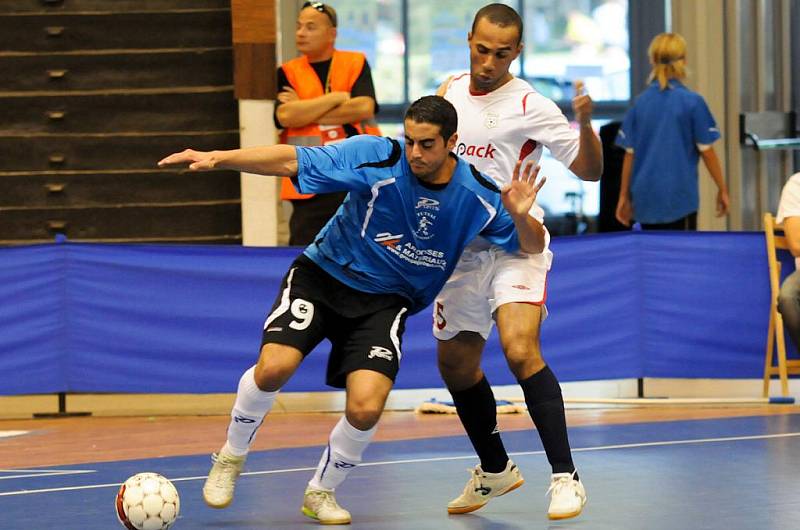 Utkání Era-Packu ze základní skupiny UEFA FUTSAL Cupu. MFC Real Chatelineau - FK ERA-PACK Chrudim.