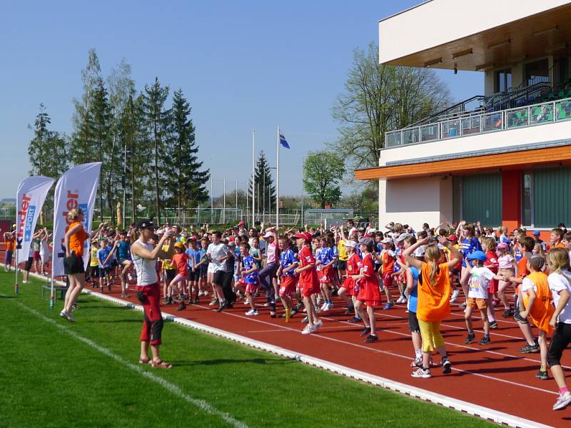 Svitavský stadion hostil ve středu 2. 5. deváté krajské kolo atletické Kinderiády. Vítězství a postup do pražského finále vybojovala ZŠ U Stadionu z Chrudimi.